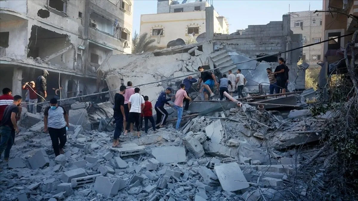 İsrail’in Gazze’de gün boyu devam eden saldırılarında 26 kişi öldü